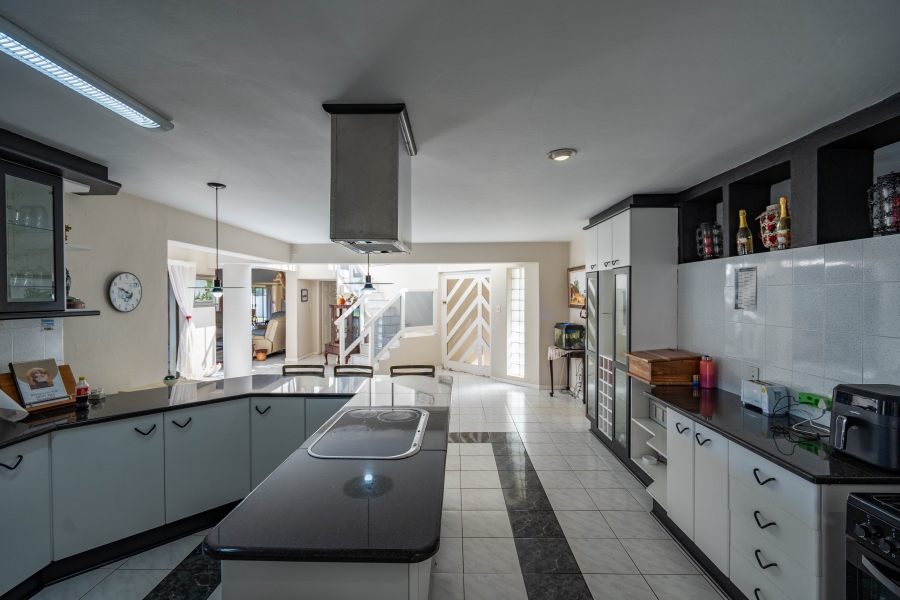 7 Bedroom Property for Sale in Royal Alfred Marina Eastern Cape